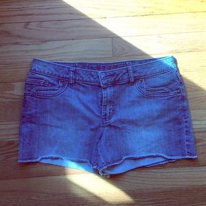Elle Denim Shorts Size 10